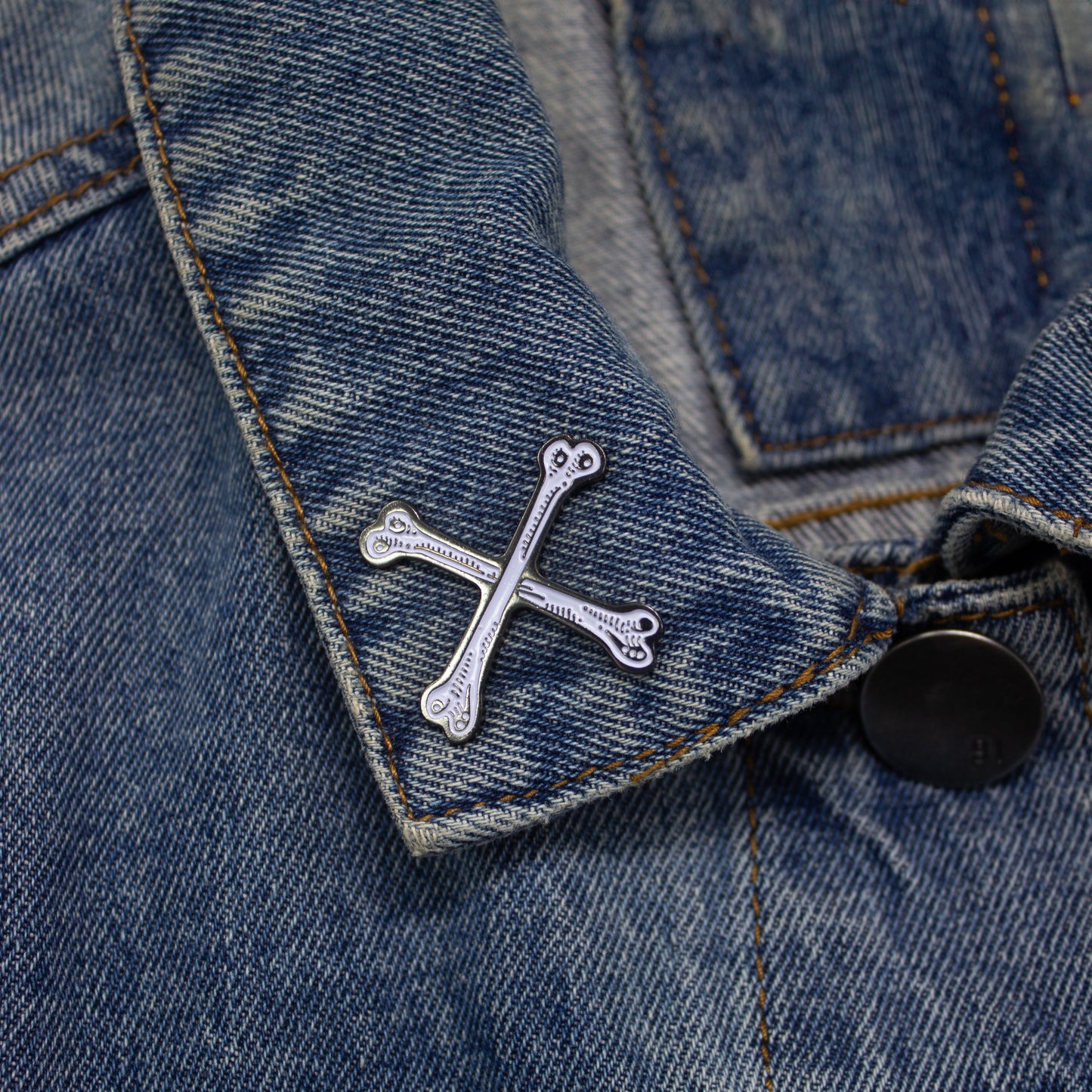 Pin || Crossbones