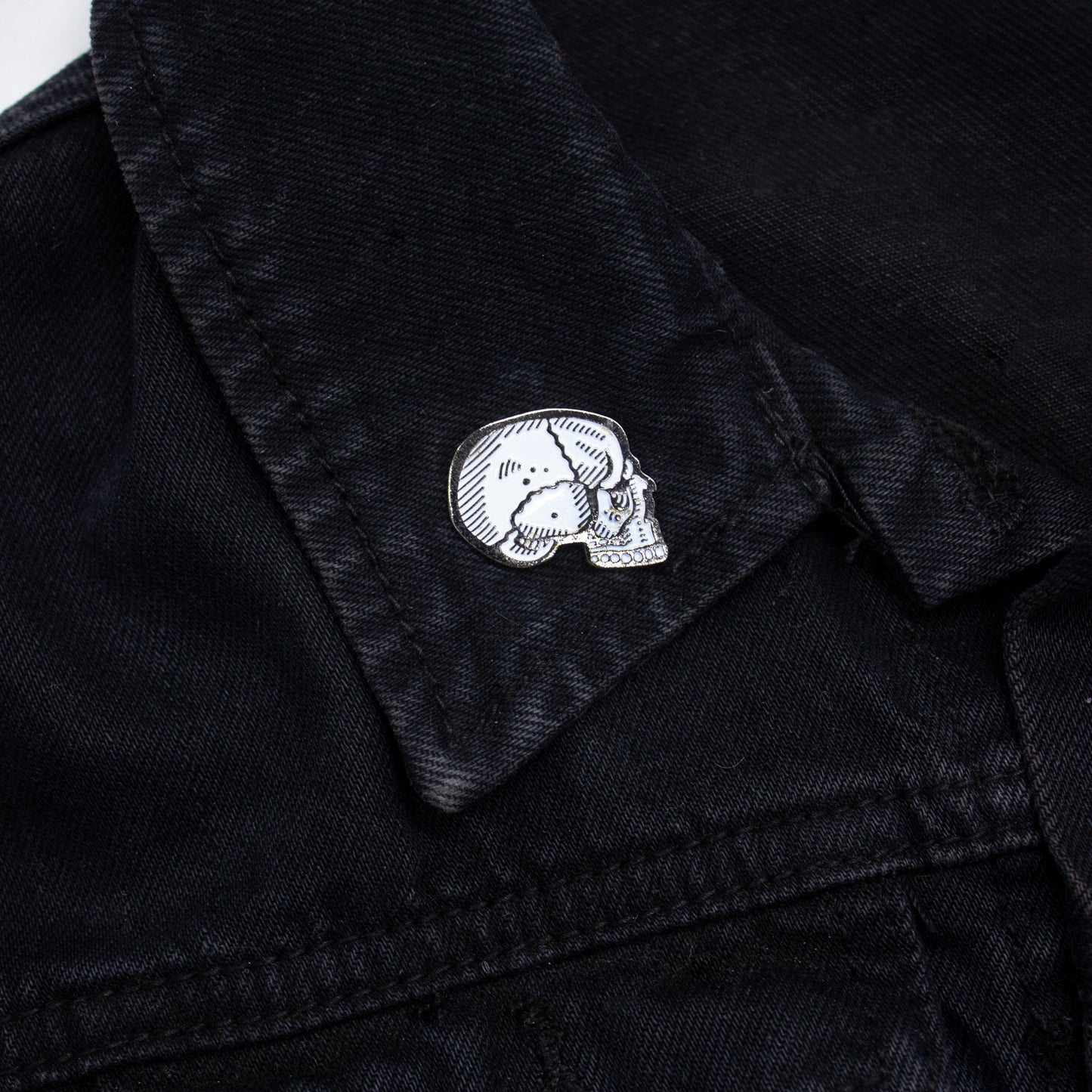 Pin || Skull